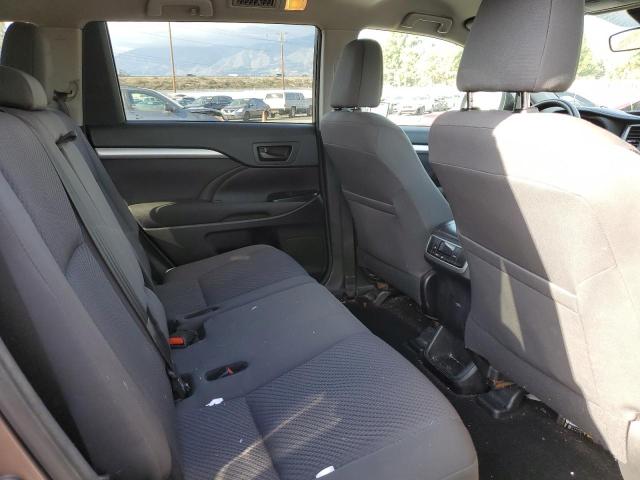 Photo 11 from auction – 2017 TOYOTA HIGHLANDER with VIN 5TDZARFH4HS031718