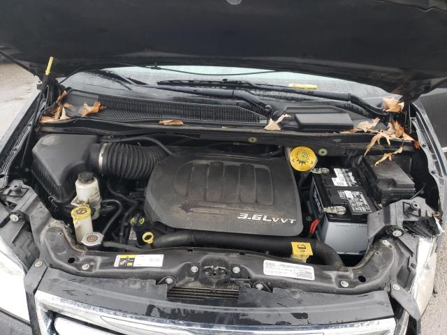 Photo 12 from auction – 2016 CHRYSLER TOWN & COU with VIN 2C4RC1BGXGR198942