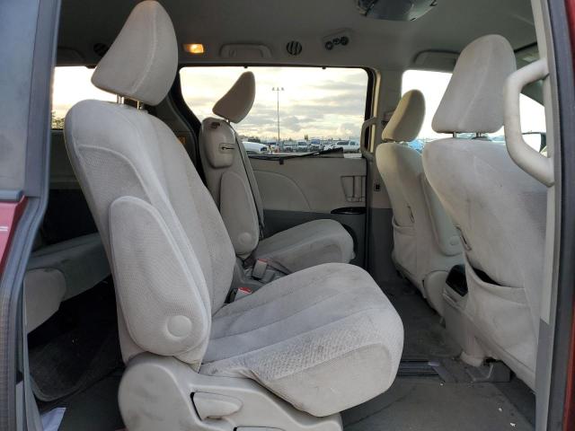 Photo 11 from auction – 2011 TOYOTA SIENNA LE with VIN 5TDKK3DCXBS074230