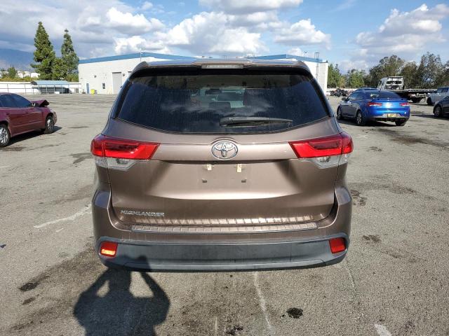 Photo 6 from auction – 2017 TOYOTA HIGHLANDER with VIN 5TDZARFH4HS031718