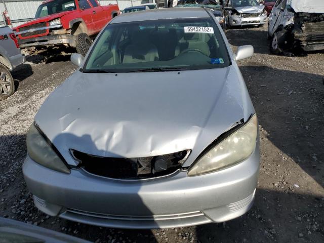 Photo 5 from auction – 2005 TOYOTA CAMRY LE with VIN 4T1BE30K95U582012