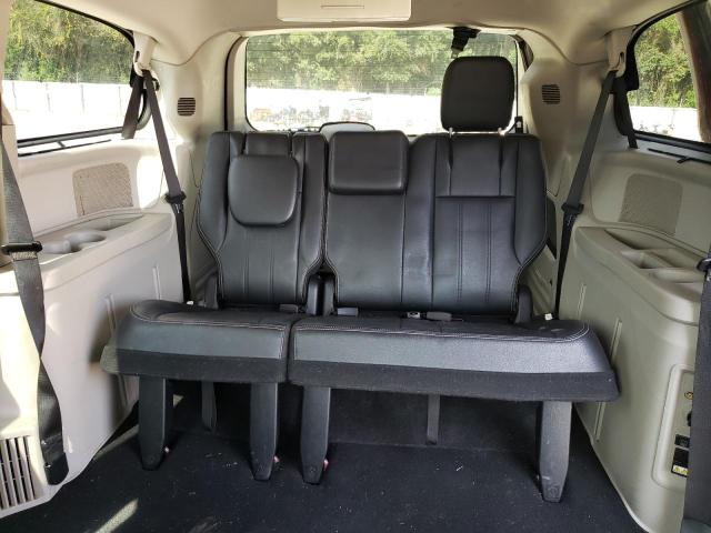 Photo 10 from auction – 2015 CHRYSLER TOWN & COU with VIN 2C4RC1BG9FR587960