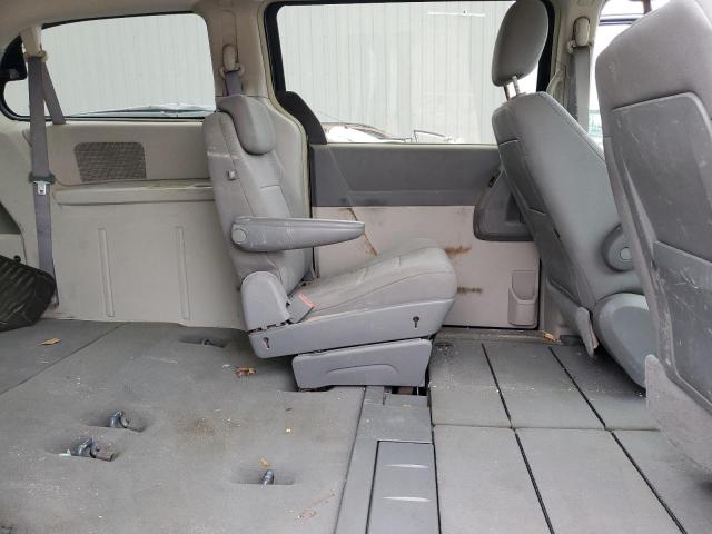 Photo 11 from auction – 2008 CHRYSLER TOWN & COU with VIN 2A8HR54P18R628883