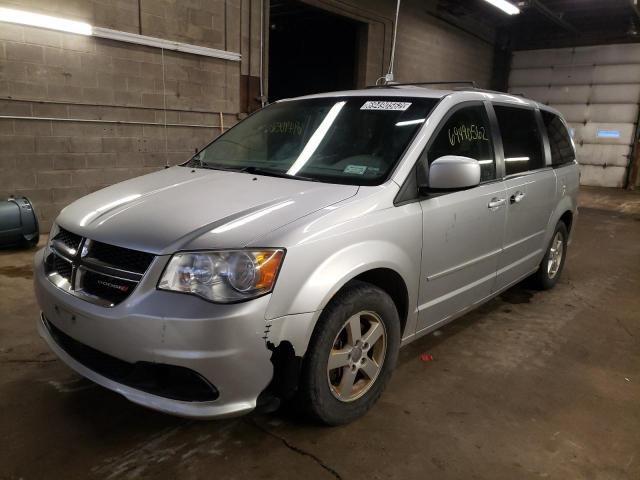 DODGE GRAND CARA 2012 مع رقم تعريف المركبة 2C4RDGCG8CR296165 - صورة من المزاد