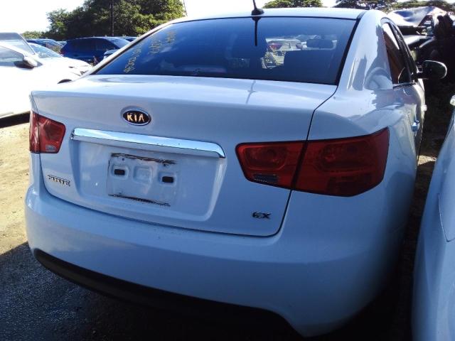 Фото 3 с аукциона – 2012 KIA FORTE EX с VIN KNAFU4A25C5524495
