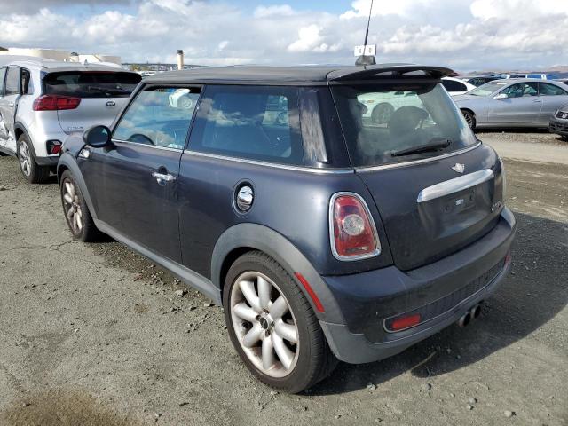 Photo 2 from auction – 2007 MINI COOPER S with VIN WMWMF73517TL89849