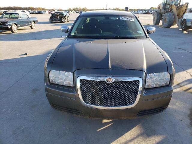Photo 5 from auction – 2008 CHRYSLER 300 LX with VIN 2C3KA43R18H141663