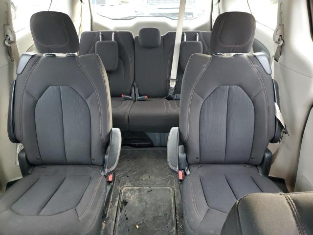 Photo 10 from auction – 2017 CHRYSLER PACIFICA T with VIN 2C4RC1DG6HR837865