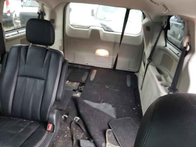 Photo 10 from auction – 2014 CHRYSLER TOWN & COU with VIN 2C4RC1BG7ER132412