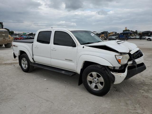 Photo 4 from auction – 2015 TOYOTA TACOMA DOU with VIN 5TFLU4EN9FX146183