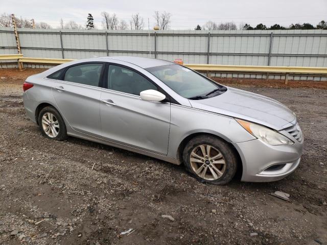 Photo 4 from auction – 2013 HYUNDAI SONATA with VIN 5NPEB4AC2DH696854