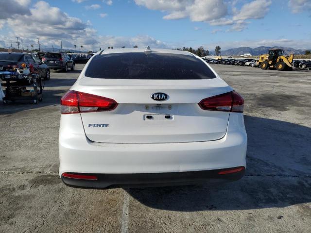 Photo 6 from auction – 2018 KIA FORTE LX with VIN 3KPFL4A76JE255779