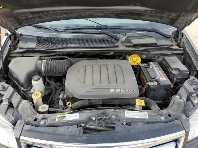 Photo 12 from auction – 2016 CHRYSLER TOWN & COU with VIN 2C4RC1BG5GR205442
