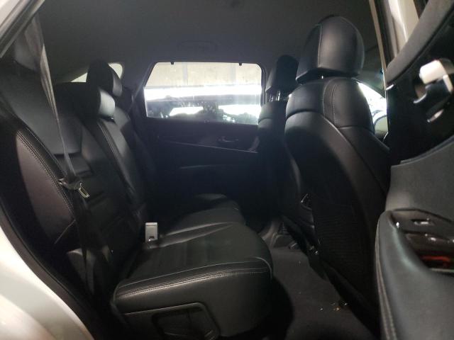 Photo 11 from auction – 2018 KIA SORENTO EX with VIN 5XYPHDA10JG360886
