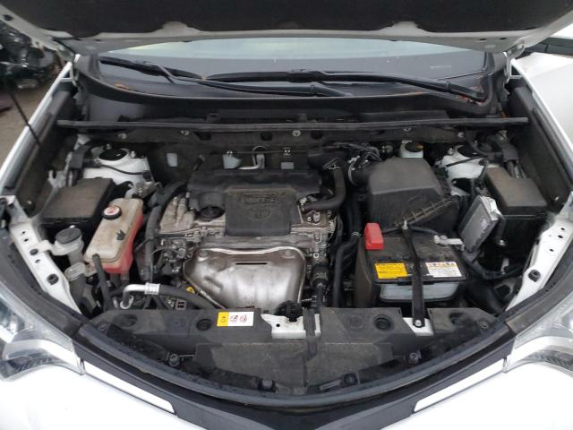 Photo 12 from auction – 2017 TOYOTA RAV4 XLE with VIN JTMRFREV7HJ708802