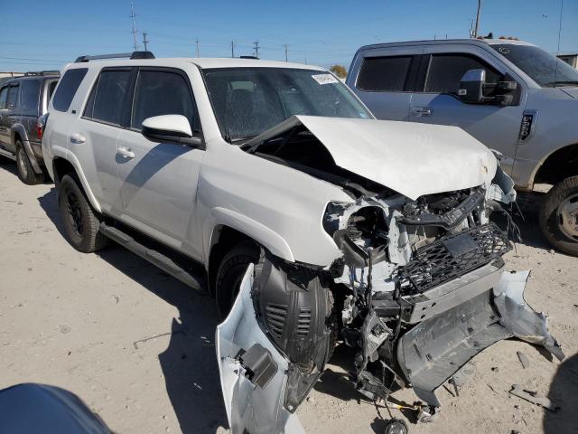 Photo 4 from auction – 2023 TOYOTA 4RUNNER SR with VIN JTEEU5JR2P5280260