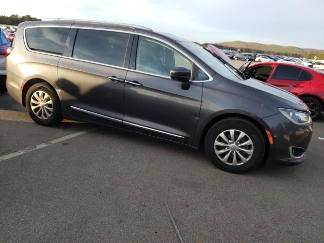 Photo 4 from auction – 2018 CHRYSLER PACIFICA T with VIN 2C4RC1BG4JR171050