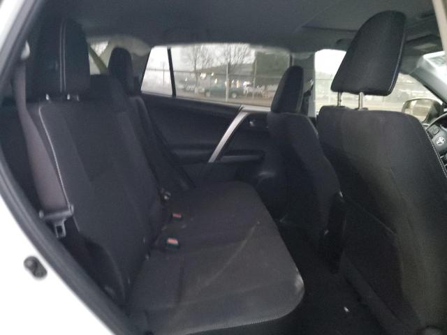 Photo 11 from auction – 2017 TOYOTA RAV4 XLE with VIN JTMRFREV7HJ708802