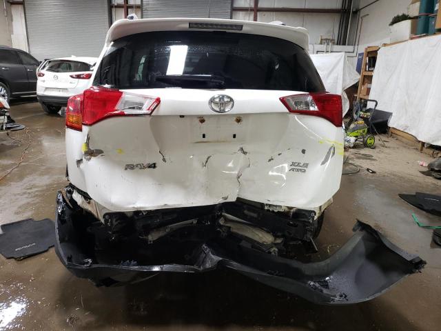 Photo 6 from auction – 2015 TOYOTA RAV4 XLE with VIN JTMRFREV2FD124884