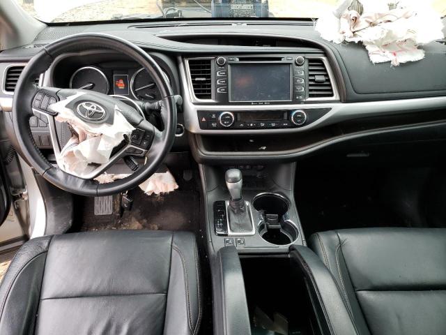 Photo 8 from auction – 2017 TOYOTA HIGHLANDER with VIN 5TDKZRFH5HS524334