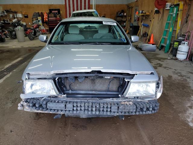 Photo 5 from auction – 2003 MERCURY GRAND MARQ with VIN 2MEFM74W63X679864
