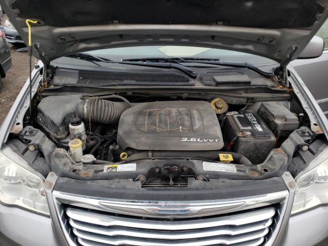 Photo 12 from auction – 2013 CHRYSLER TOWN & COU with VIN 2C4RC1BG3DR805016