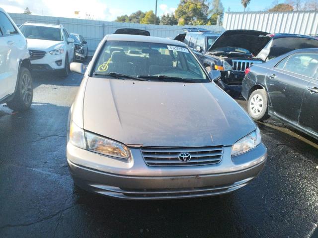 Photo 5 from auction – 1999 TOYOTA CAMRY LE with VIN JT2BF22K4X0180152