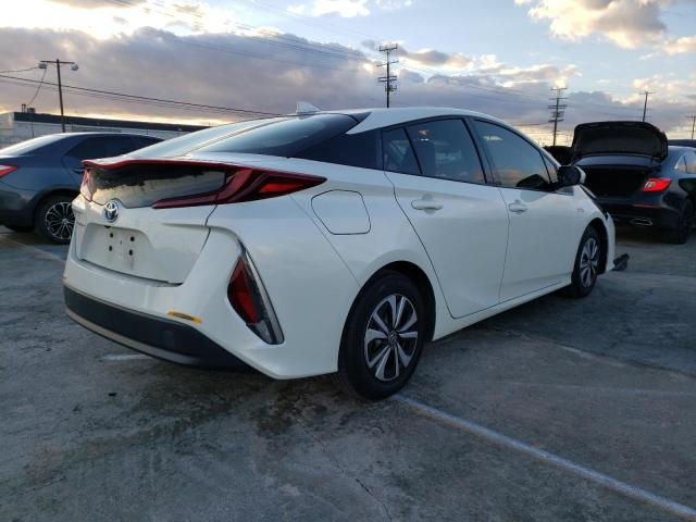Photo 3 from auction – 2017 TOYOTA PRIUS PRIM with VIN JTDKARFP4H3066463