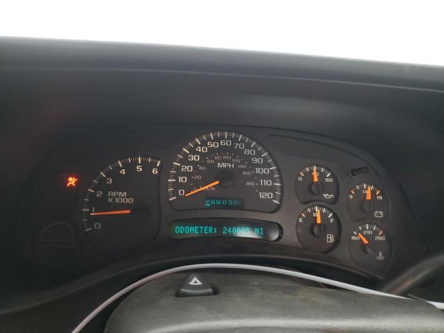 Photo 9 from auction – 2005 CHEVROLET SILVERADO with VIN 1GCEC14VX5Z233668