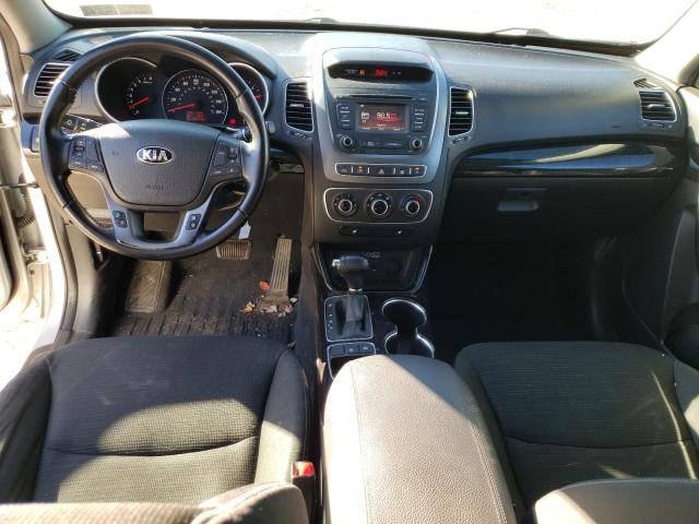 Photo 8 from auction – 2015 KIA SORENTO LX with VIN 5XYKTCA64FG560935
