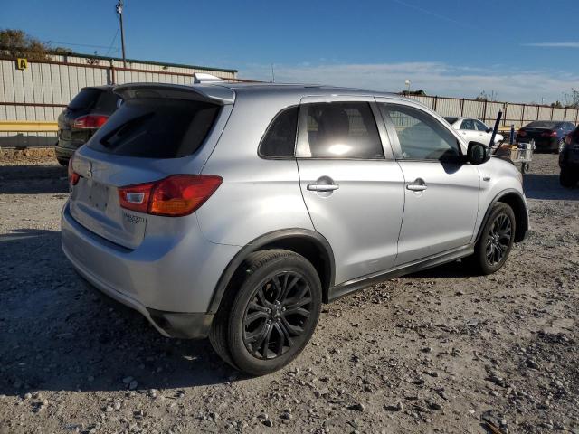 Photo 3 from auction – 2017 MITSUBISHI OUTLANDER with VIN JA4AP3AU0HZ035917