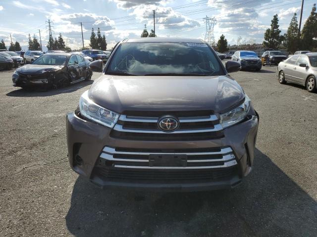 Photo 5 from auction – 2017 TOYOTA HIGHLANDER with VIN 5TDZARFH4HS031718