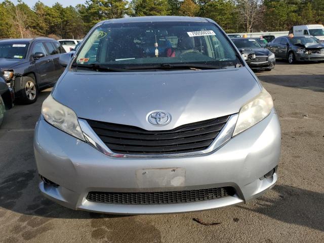 Photo 5 from auction – 2011 TOYOTA SIENNA with VIN 5TDKK3DC8BS118905
