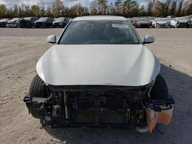 Photo 5 from auction – 2017 INFINITI Q50 PREMIU with VIN JN1EV7AP5HM735298