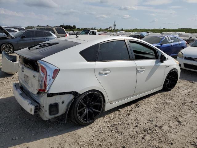 Photo 3 from auction – 2013 TOYOTA PRIUS with VIN JTDKN3DU0D5657432