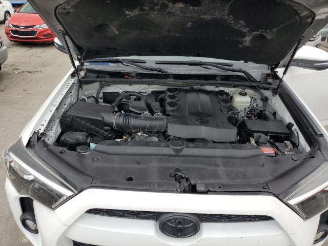 Photo 12 from auction – 2018 TOYOTA 4RUNNER SR with VIN JTEBU5JR2J5589222