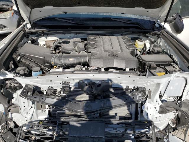 Photo 12 from auction – 2023 TOYOTA 4RUNNER SR with VIN JTEEU5JR2P5280260