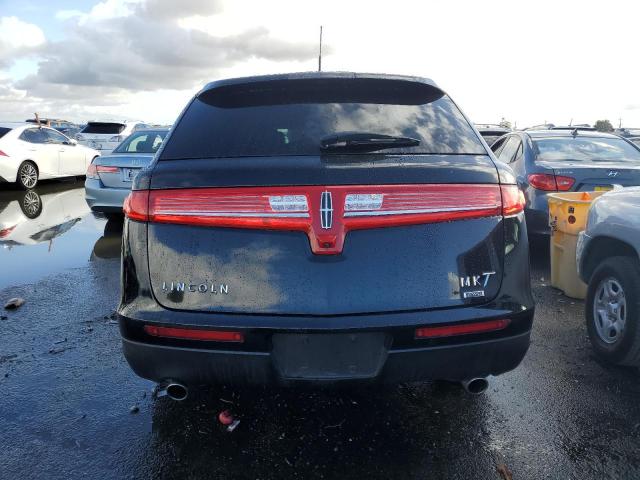 Photo 6 from auction – 2017 LINCOLN MKT with VIN 2LMHJ5NK6HBL00143