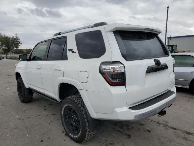 Photo 2 from auction – 2018 TOYOTA 4RUNNER SR with VIN JTEBU5JR2J5589222