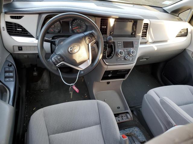 Photo 8 from auction – 2017 TOYOTA SIENNA LE with VIN 5TDKZ3DC8HS779449