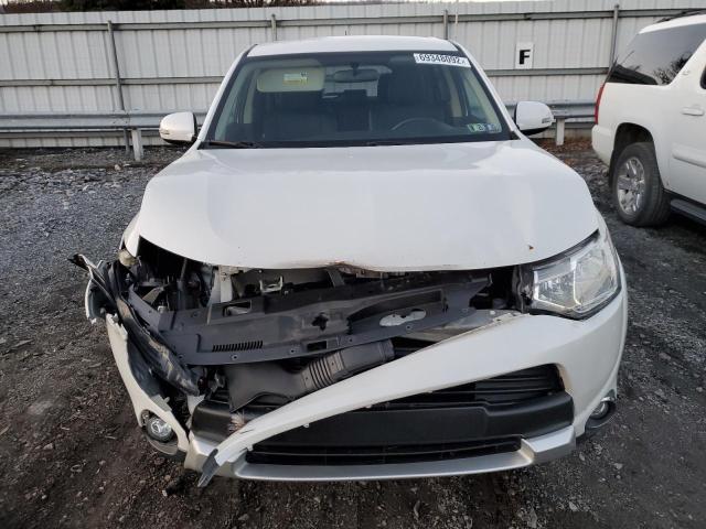 Photo 5 from auction – 2015 MITSUBISHI OUTLANDER with VIN JA4AZ3A32FZ009656