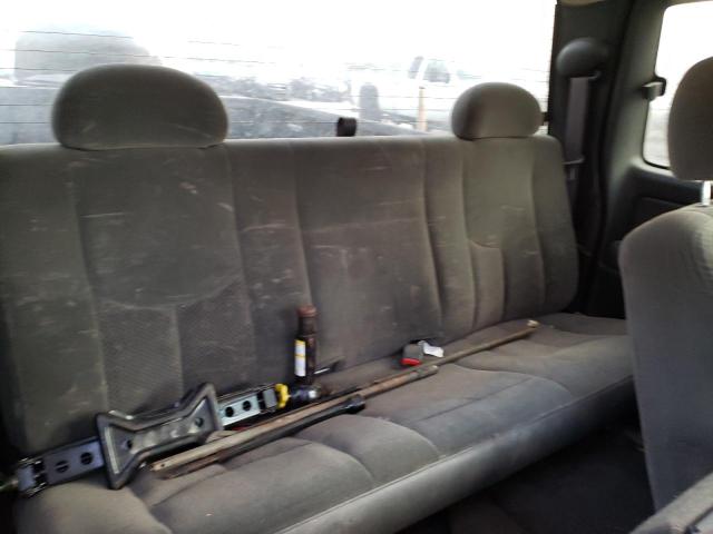 Photo 10 from auction – 2004 CHEVROLET SILVERADO with VIN 1GCEK19T64E153672