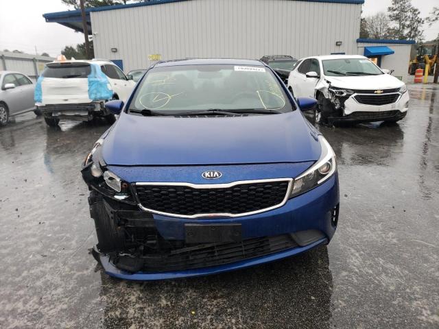 Photo 5 from auction – 2017 KIA FORTE LX with VIN 3KPFK4A78HE010088