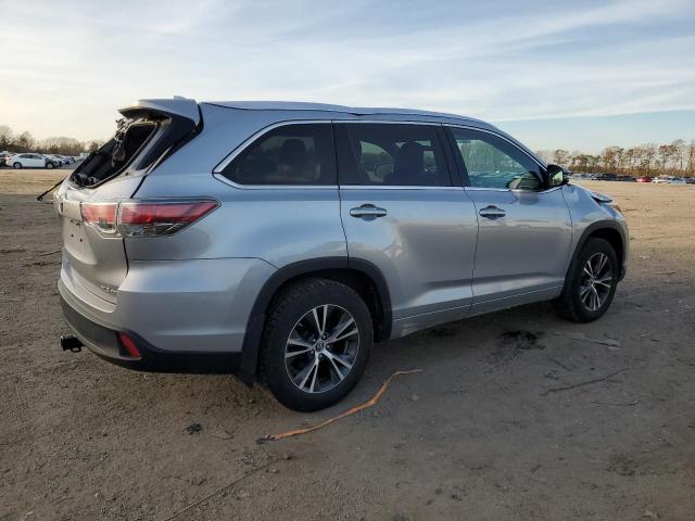 Photo 3 from auction – 2016 TOYOTA HIGHLANDER with VIN 5TDJKRFHXGS504692