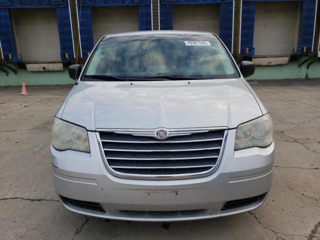 Photo 5 from auction – 2010 CHRYSLER TOWN & COU with VIN 2A4RR2D18AR450329
