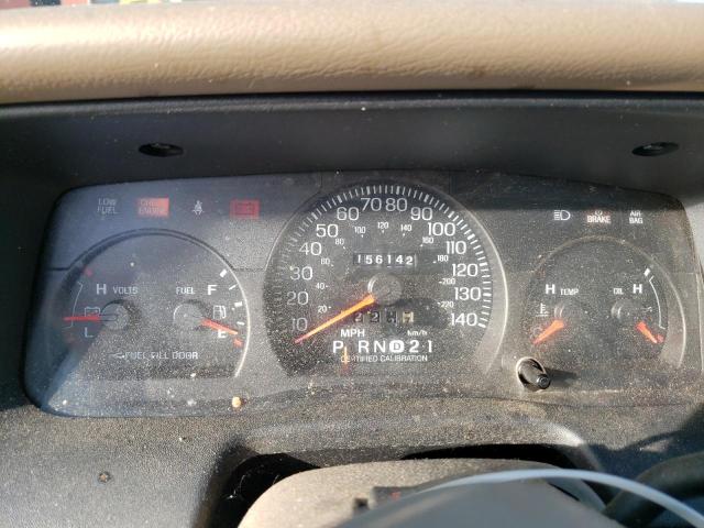 Photo 9 from auction – 2004 FORD CROWN VICT with VIN 2FAHP71W24X130529