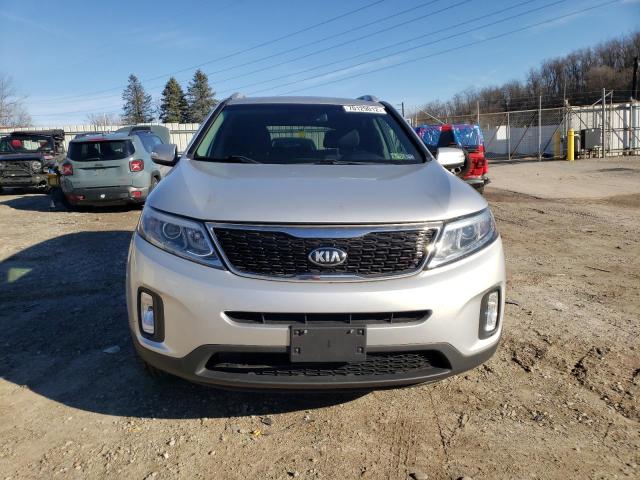Photo 5 from auction – 2015 KIA SORENTO LX with VIN 5XYKTCA64FG560935