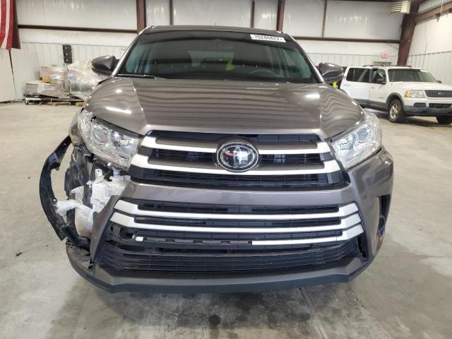 Photo 5 from auction – 2018 TOYOTA HIGHLANDER with VIN 5TDZZRFH0JS244342