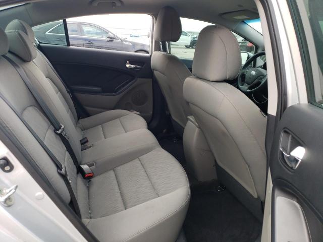 Photo 10 from auction – 2015 KIA FORTE LX with VIN KNAFK4A68F5329889
