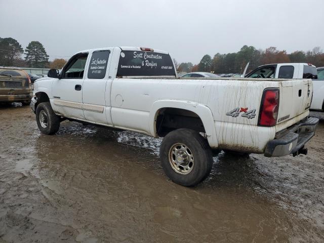 Photo 2 from auction – 2004 CHEVROLET 1500 SILVE with VIN 1GCHK29U64E310189